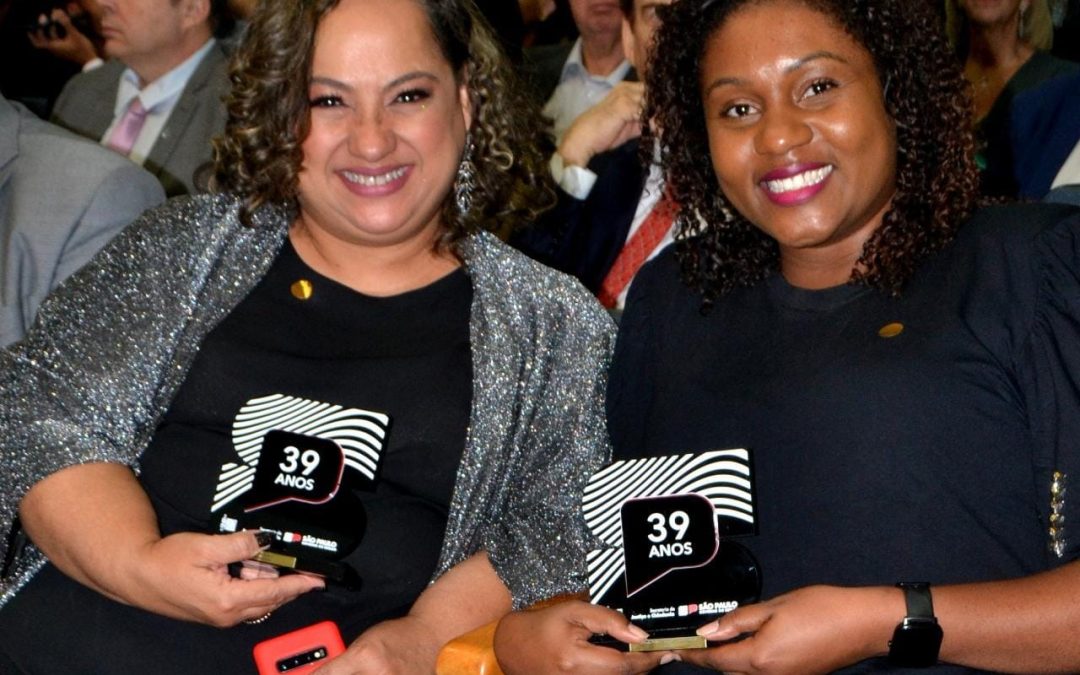 Stefani Borges recebe prêmio de liderança de Conselho Estadual