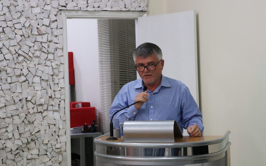 Vereador questiona despesas da prefeitura no primeiro semestre