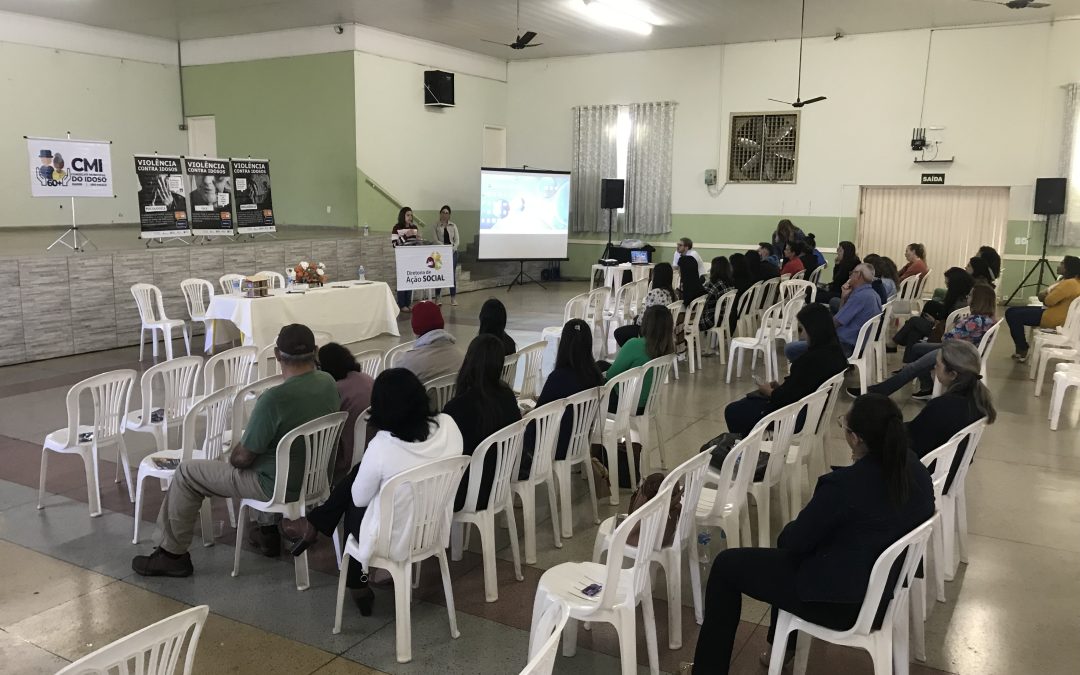Bariri: Evento aborda levantamento de informações sobre idosos