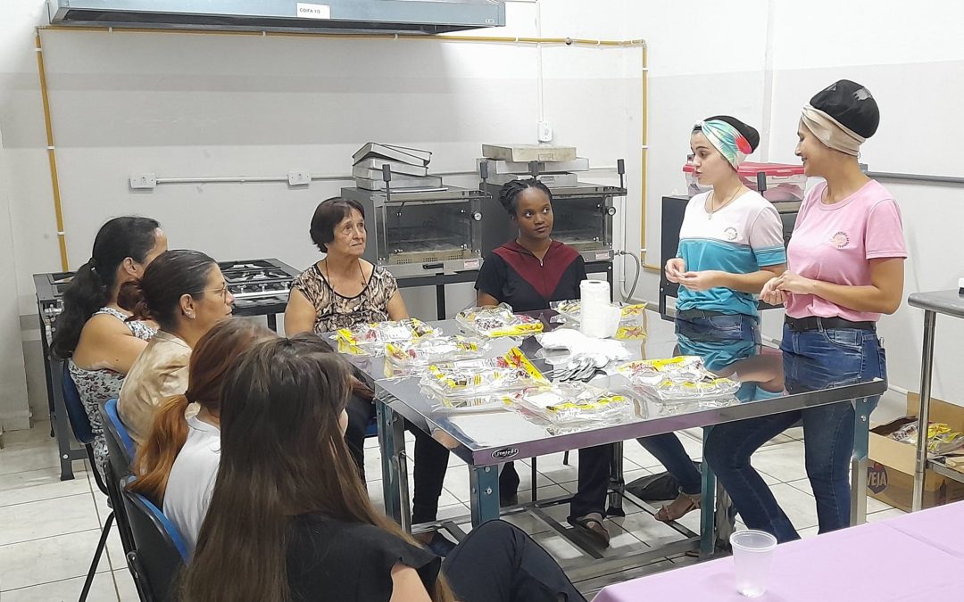 BARIRI: Creas promove oficina de chocolate