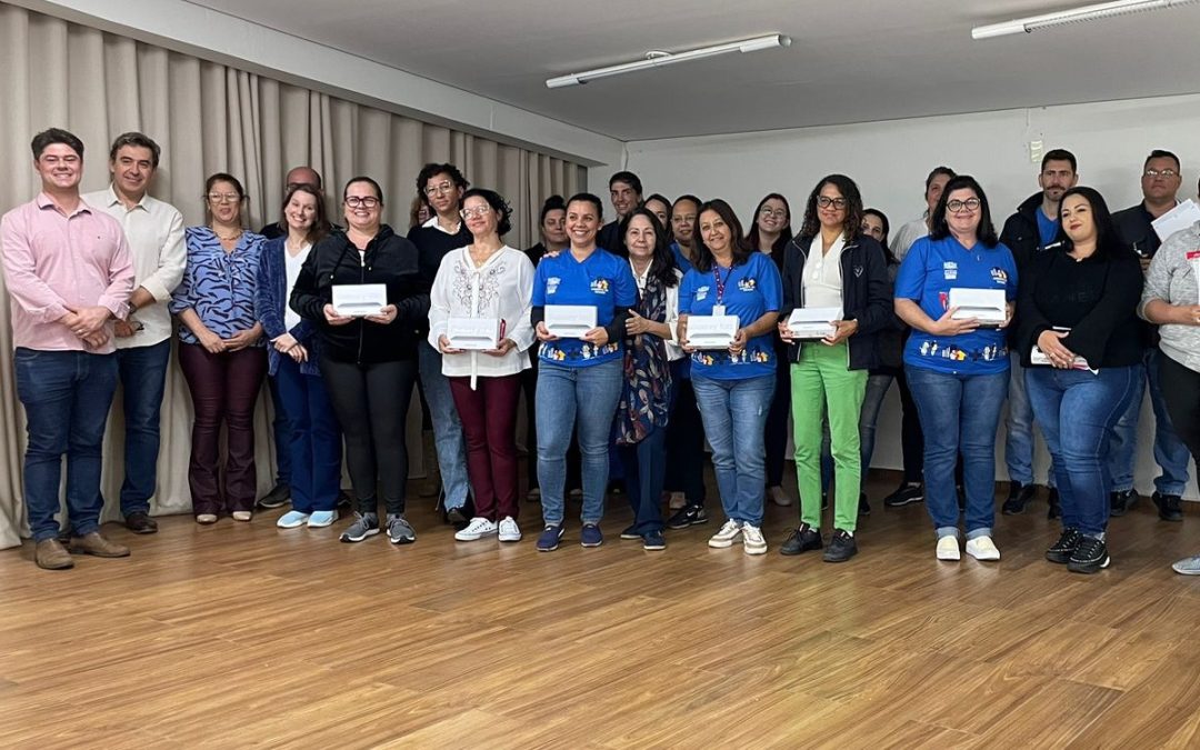 Entrega de tablets deve facilitar informatização da saúde