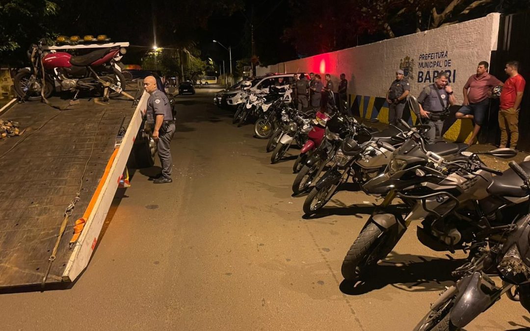 PM fiscaliza 55 veículos em operação em Bariri