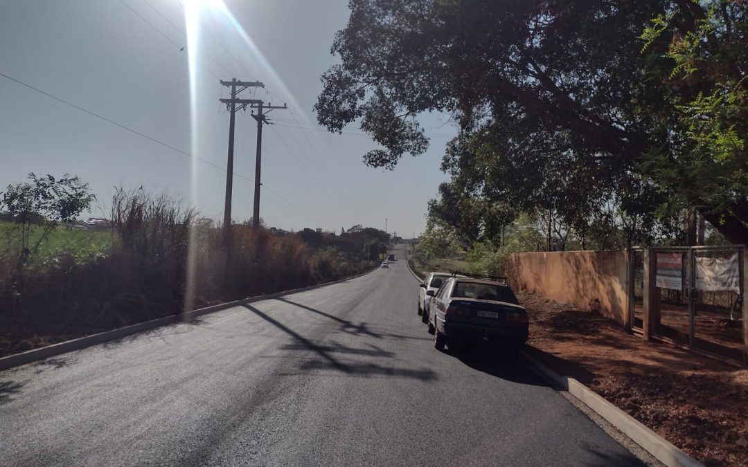 BARIRI: Empresa conclui pavimentação de estrada que vai até o Focinho Carente