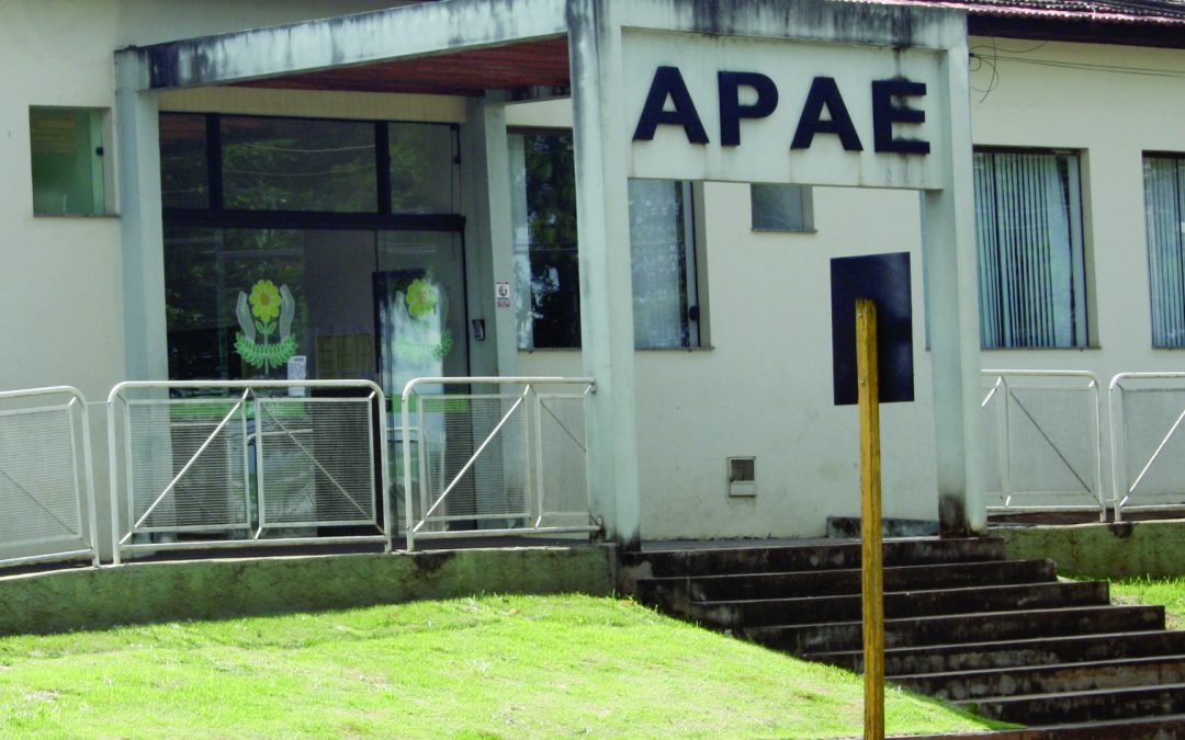 Prefeitura deve dar transporte gratuito a atendidos pela Apae