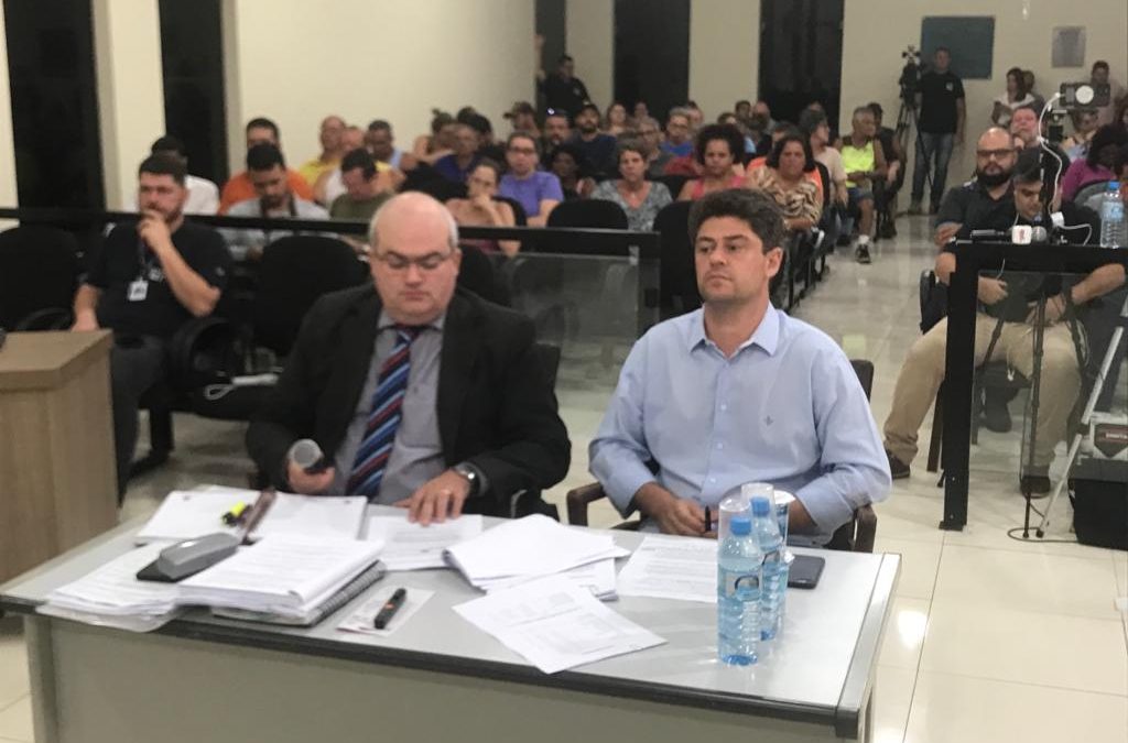 Bariri: Por unanimidade, Câmara cassa mandado do prefeito Abelardo