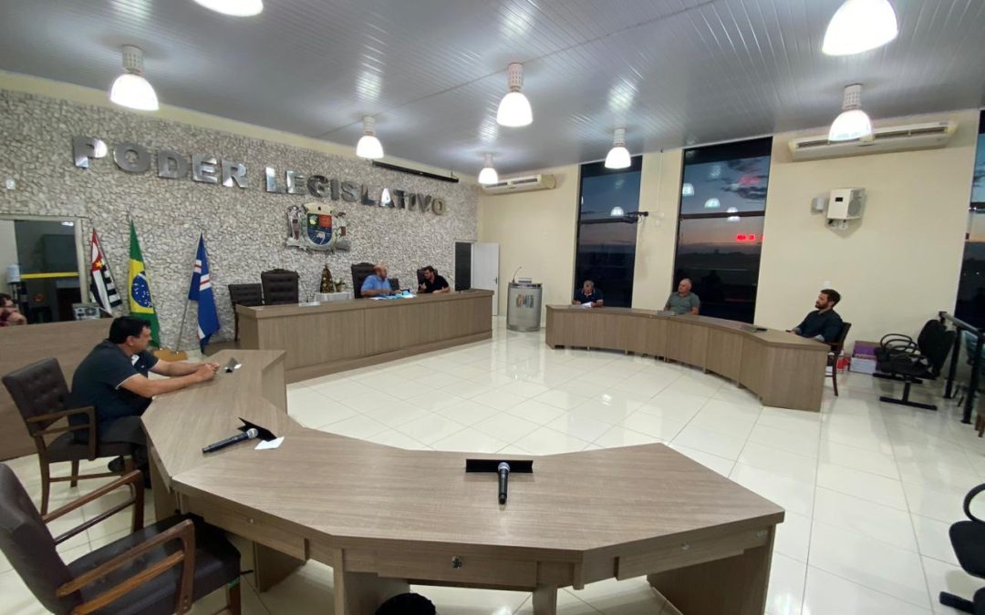 Bariri: Reajuste de salário e cartão alimentação dos servidores é aprovado na Câmara