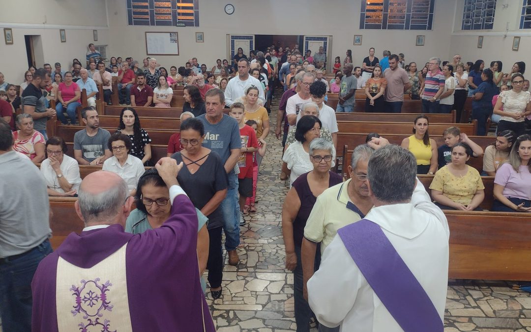 Cidade: Paróquias de Bariri celebram Quarta-Feira de Cinzas e o lançamento da CF 2024