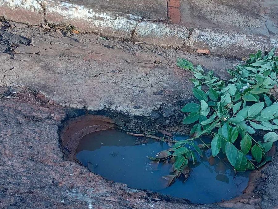 BARIRI: Moradores reclamam de buracos na Rua Antonio Bassi