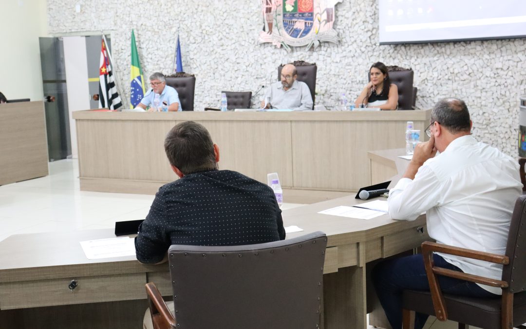 Política: Projetos criam gratificações, cargos de confiança e emprego efetivo no Saemba