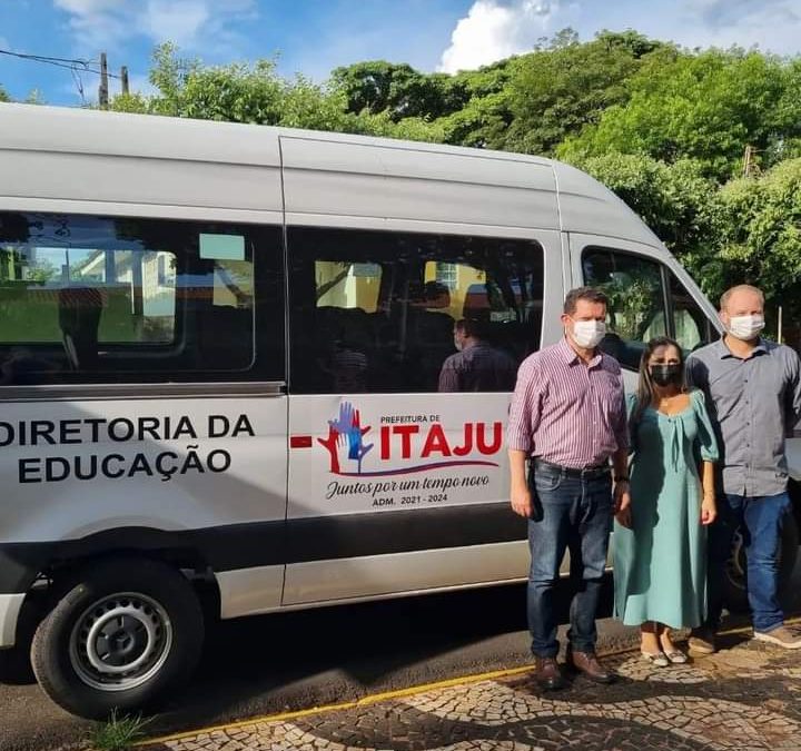 Região: Programa de Itaju incentiva jovem que busca o estudo universitário