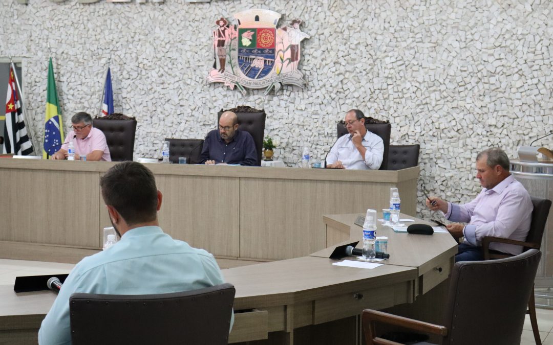 Política: Vereadores aprovam crédito adicional de R$ 1,6 milhão