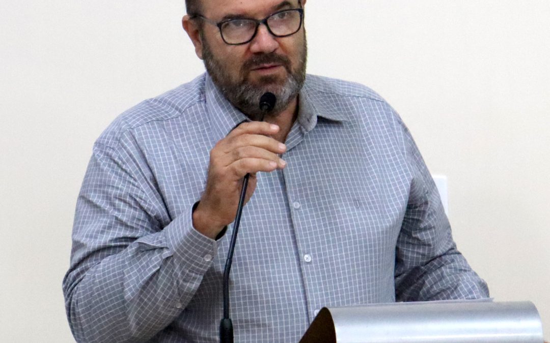 Política: Airton Pegoraro aponta para déficit financeiro da Prefeitura