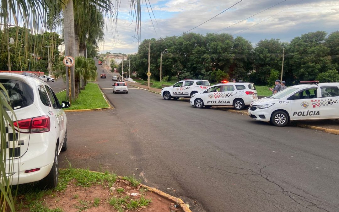 Policial: A pedido do MP, operação da PM fiscaliza 44 veículos