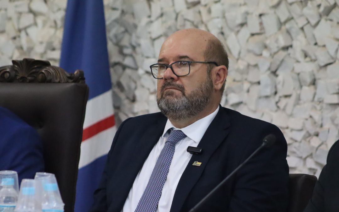 Política: Prefeito instaura processo administrativo para apurar caso de agressão