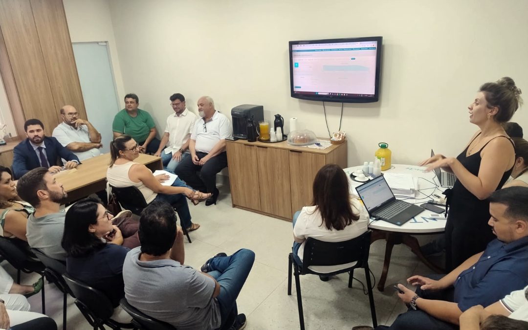 Bariri: Prestação de contas da Santa Casa tem presença de prefeito, vereadores e promotor