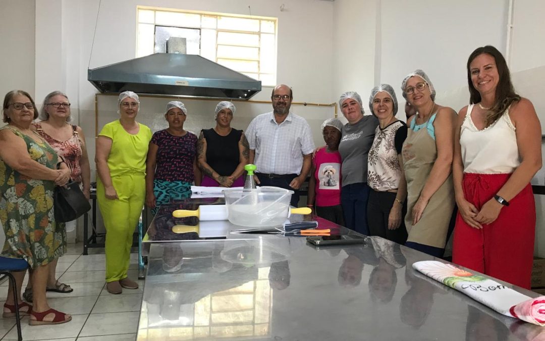 Política: Fundo Social de Bariri, Creas e LAV realizam ação coletiva no Cozinhalimento