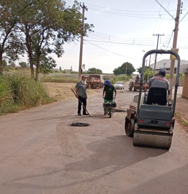 Cidade: Prefeitura faz licitação para manutenção do tapa-buraco
