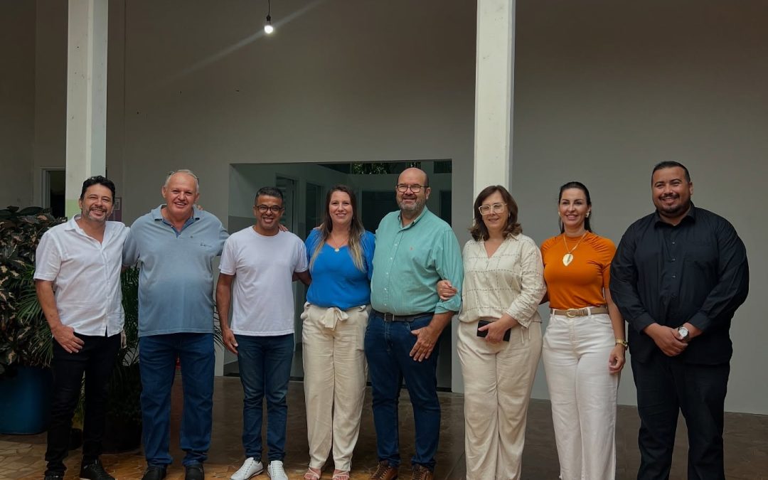 Cidade: Apae recebe políticos para prestar contas de emenda impositiva