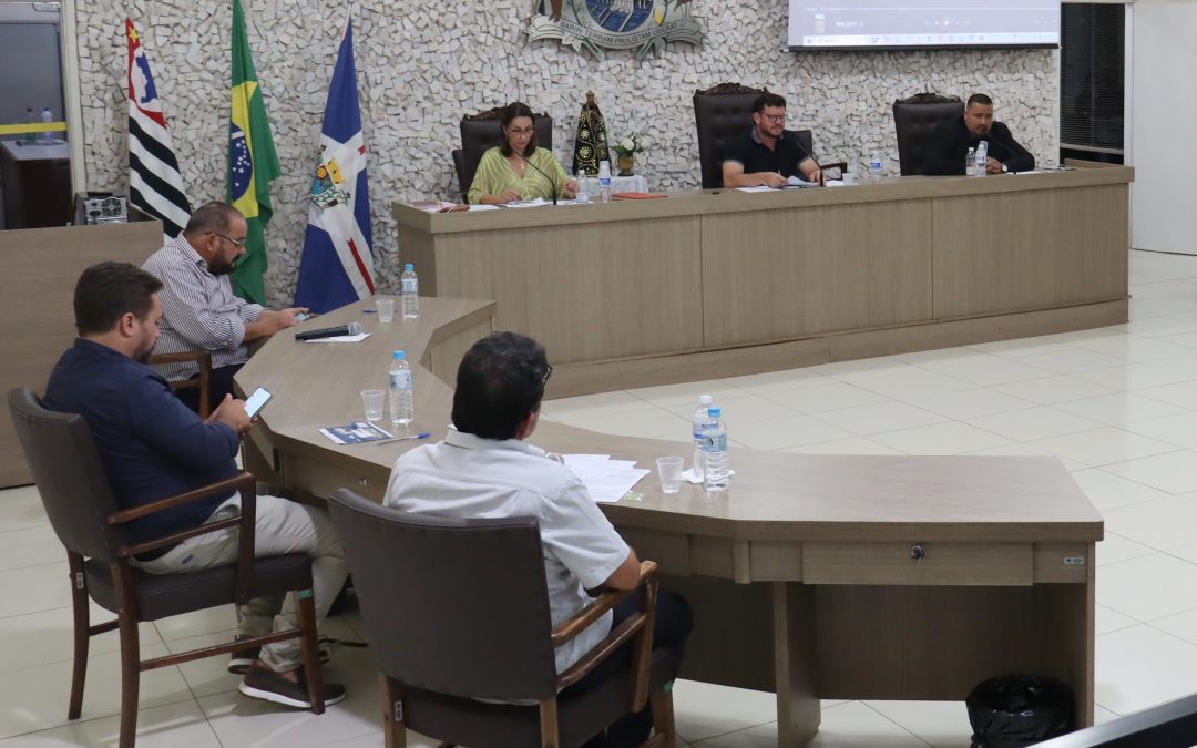 Política: Legislativo aprova novo programa de recuperação fiscal (Refis)