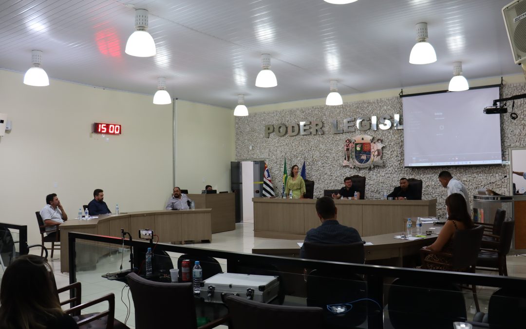 Política: Câmara aprova criação de 10 empregos de agentes administrativos