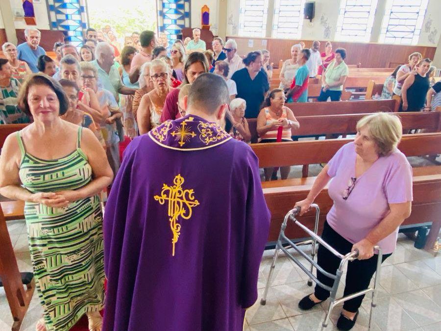 Cidade: Paróquias encerram Semana Santa com vigília e missas pascais