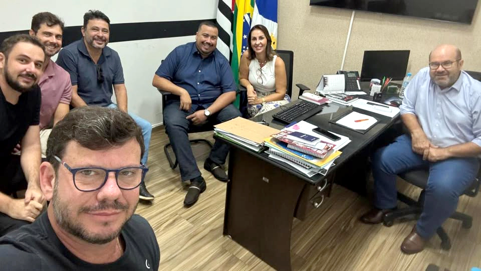 Política: Reunião discute aumento na tarifa de água e esgoto