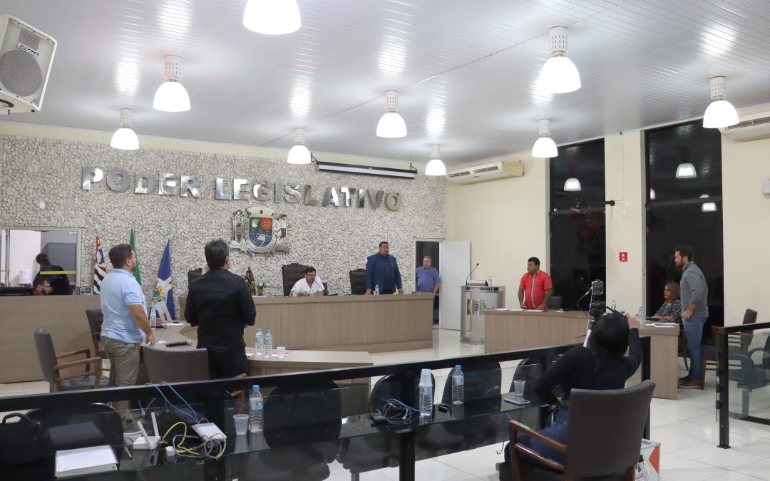 Política: Câmara rejeita redução da carga horária de médico do trabalho