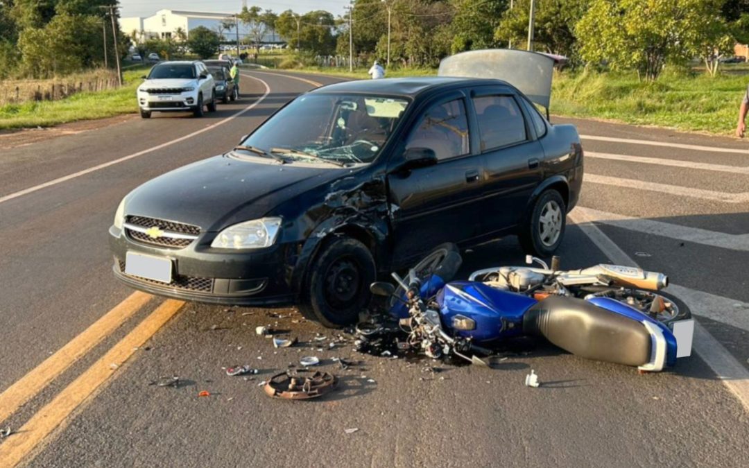 Cidade: Automóvel e moto se envolvem em acidente na SP-261