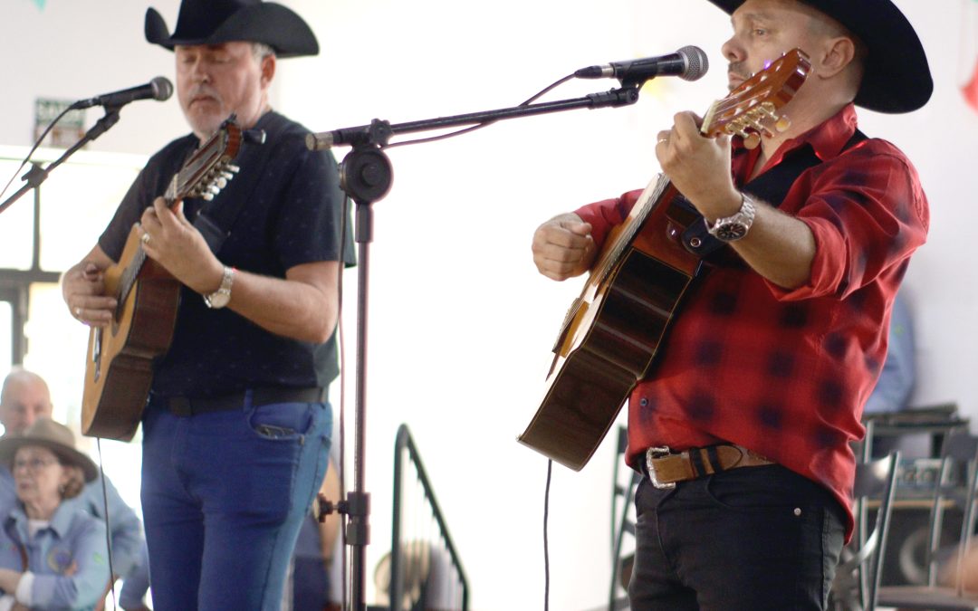 Cultura: Dupla de Jaú vence Festival de Viola em Bariri