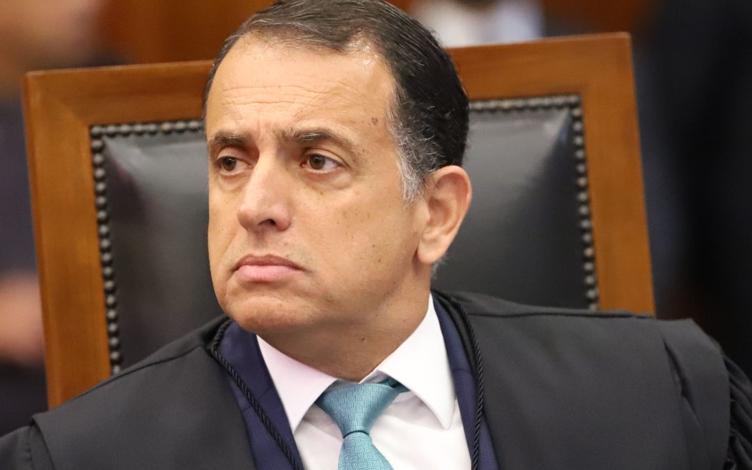 Política: TCE mantém licitação para exames cardiológicos