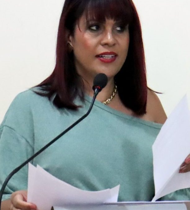 Política: Proposta de vereadora cria aplicativo para agendar consultas e exames