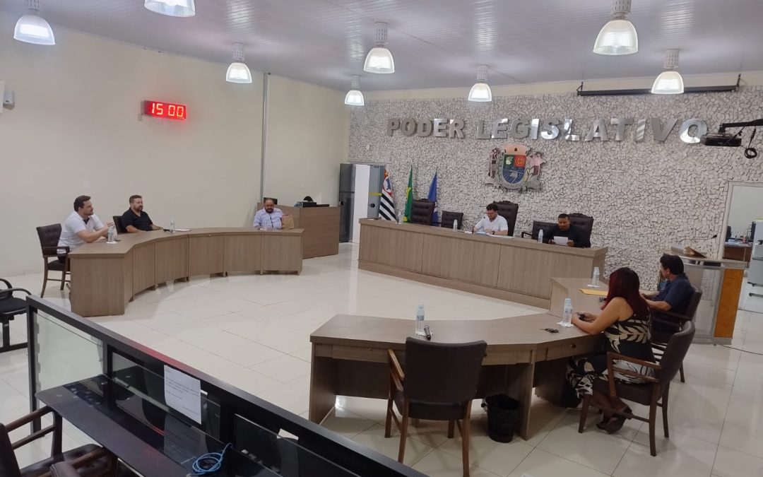 Política: Em sessão extraordinária, Câmara aprova diretrizes orçamentárias