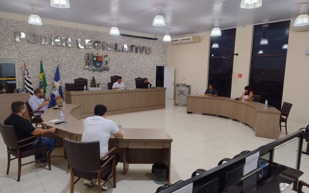 Política: Vereadores autorizam Prefeitura a vender área