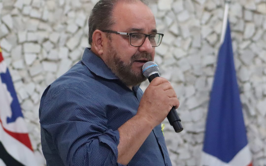 Política: Requerimento verbal suspende votação de projeto de lei