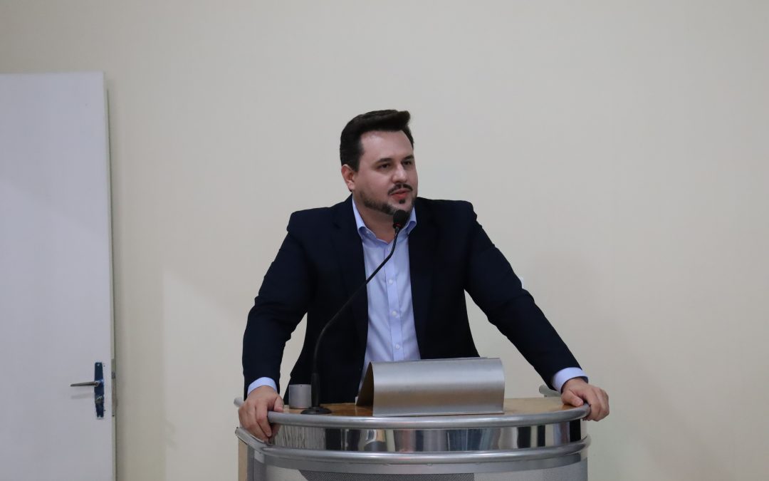 Política: Vereador propõe projeto que regulamenta fiação aérea em Bariri