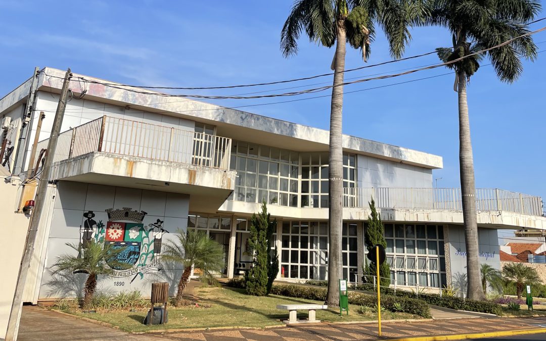 Cidade: Alvo de duas sindicâncias, professor é afastado por 30 dias