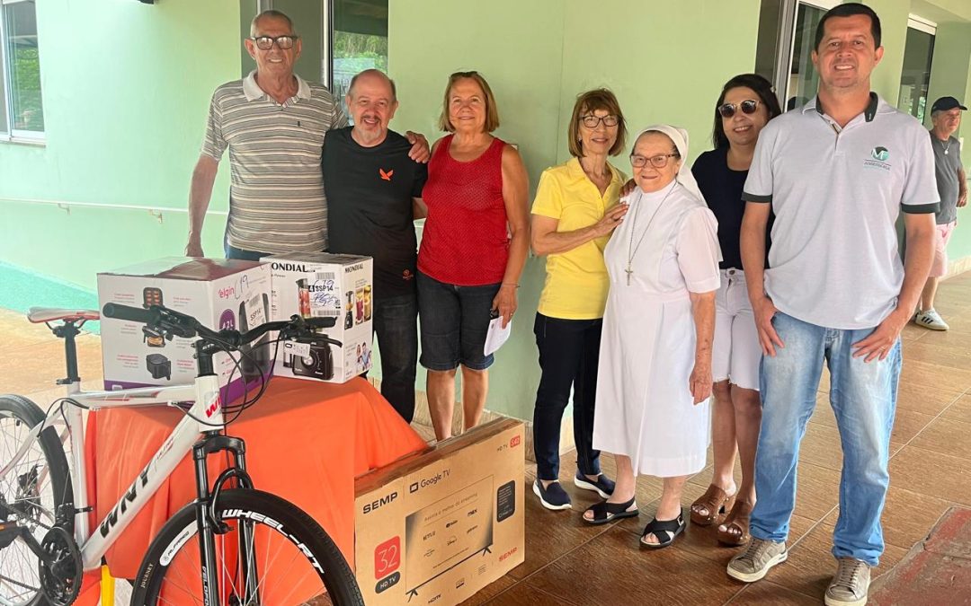 Cidade: Lar Vicentino entrega prêmios da Campanha Sorteio entre Amigos