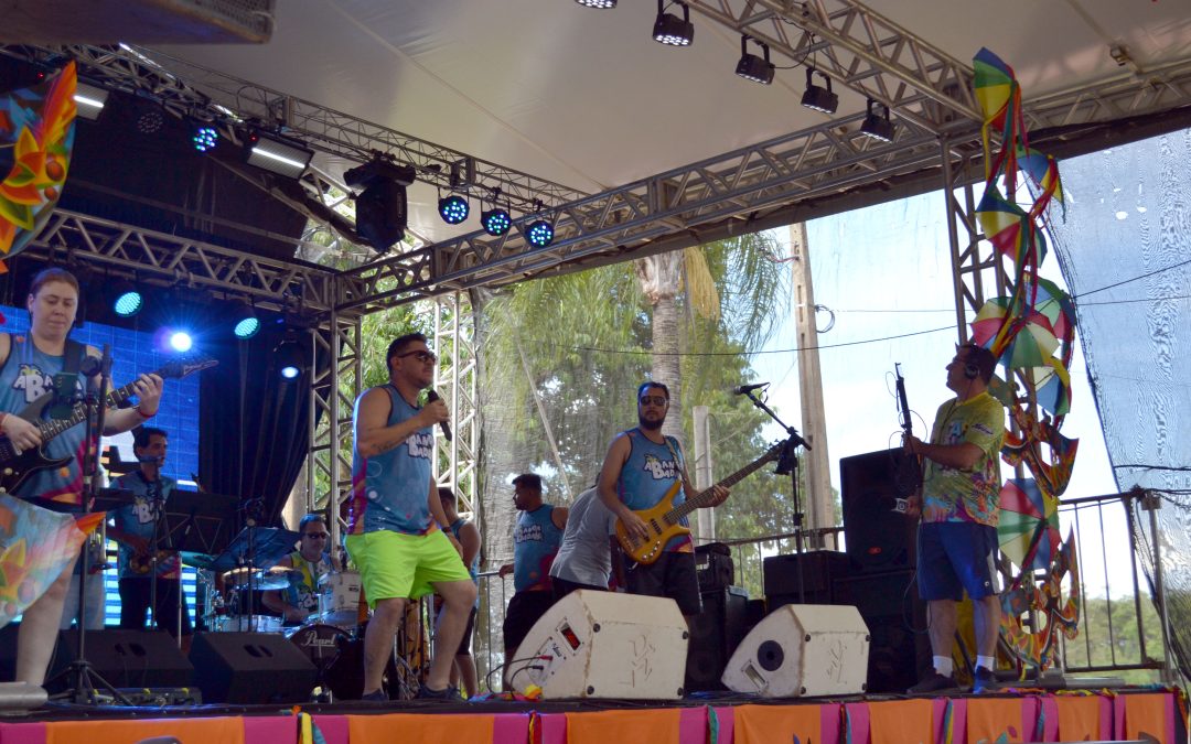 Cidade: Banda Abadah anima Carnaval no Lago