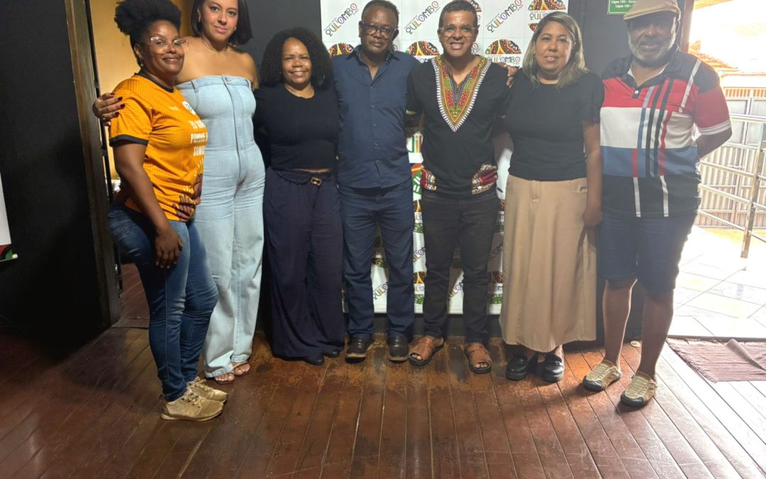 Cultura: Grupo se reúne para planejar curso de Letramento Racial