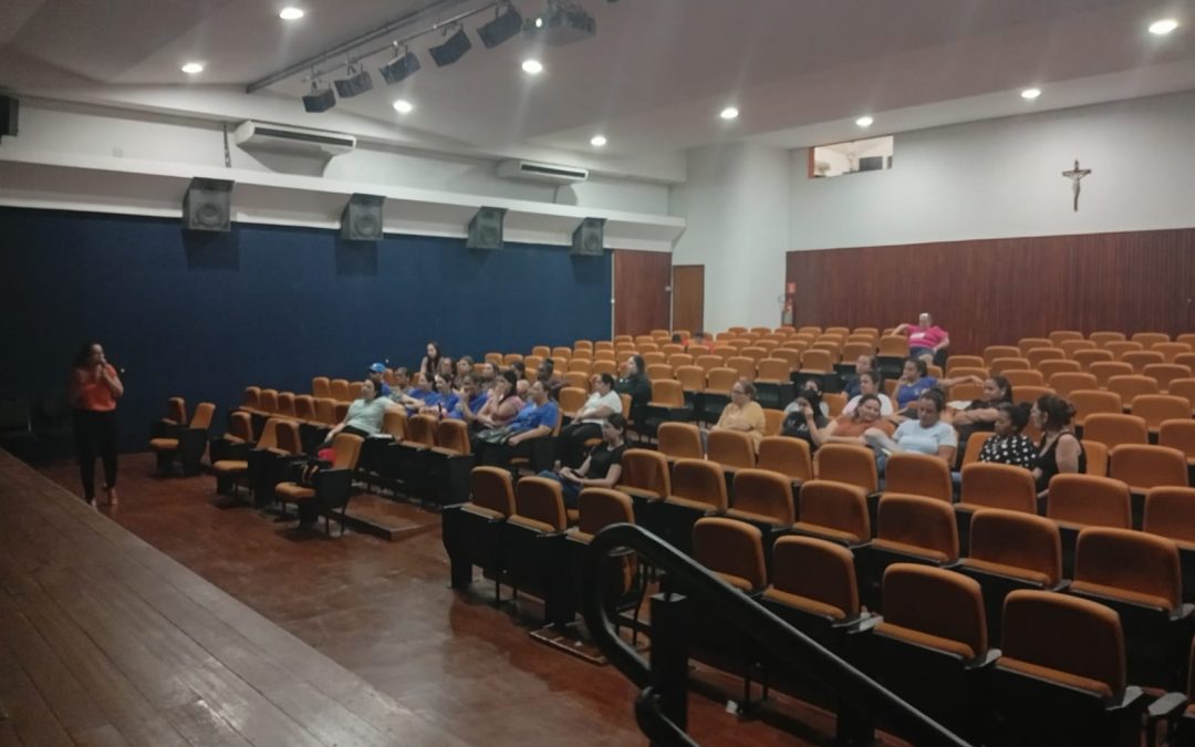 Região: Profissionais da Educação de Boraceia participam de capacitação