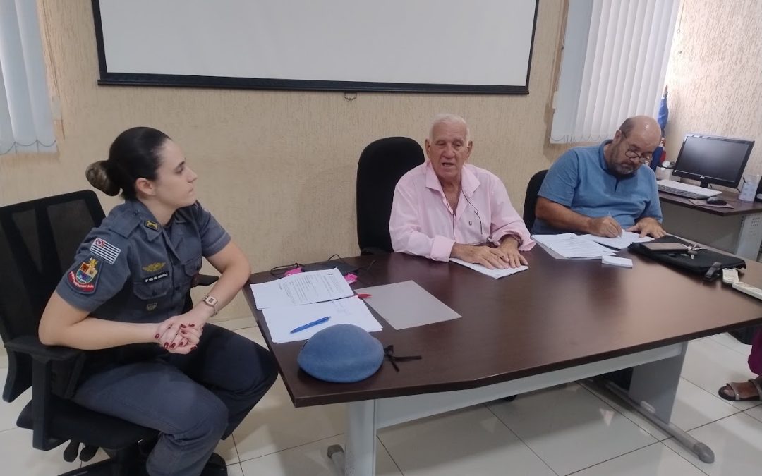 Cidade: Prefeito diz que fim de taxa inviabiliza Corpo de Bombeiros