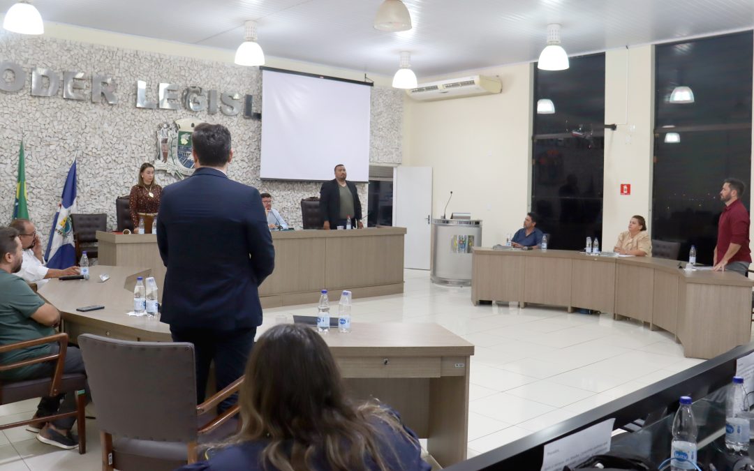 Política: Câmara derruba veto e mantém flexibilização de regras para punição de servidores