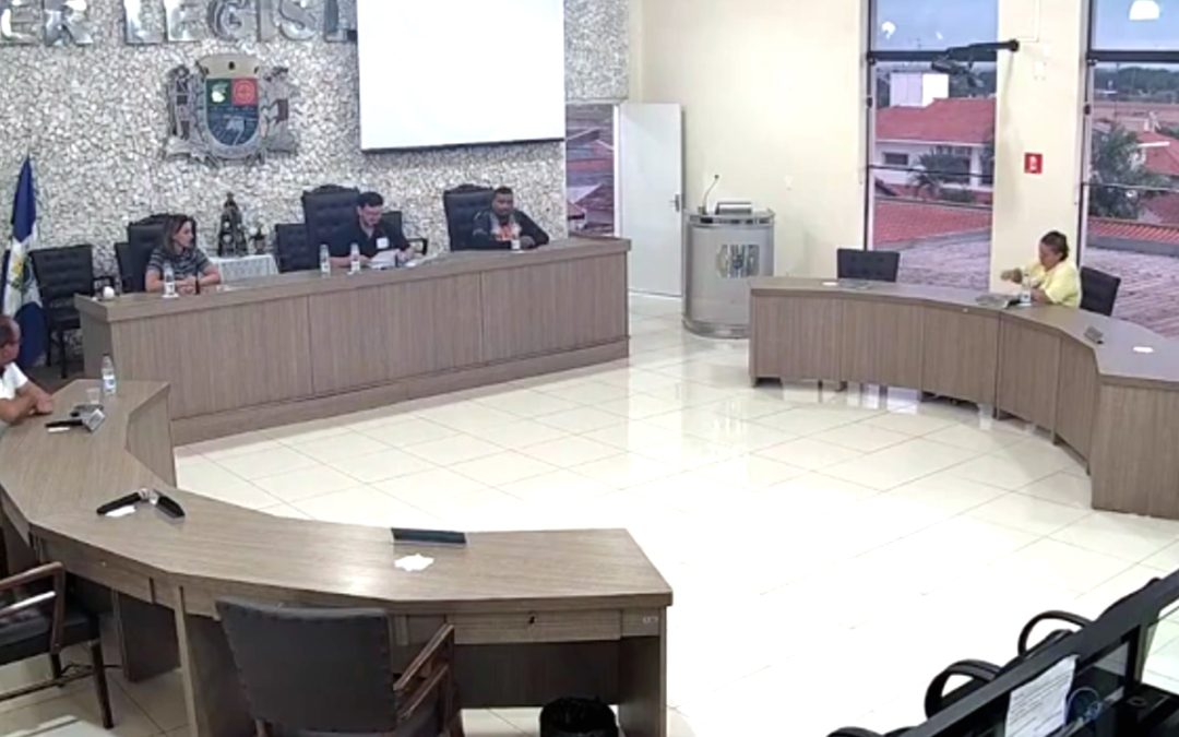 Política: Após alterações em projetos, Câmara aprova doação de áreas a duas empresas