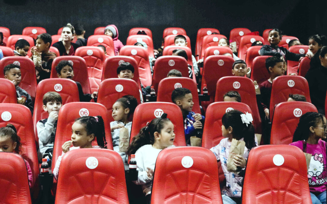Cultura: Supermercado Michelassi promove acesso ao cinema para mais de 600 crianças
