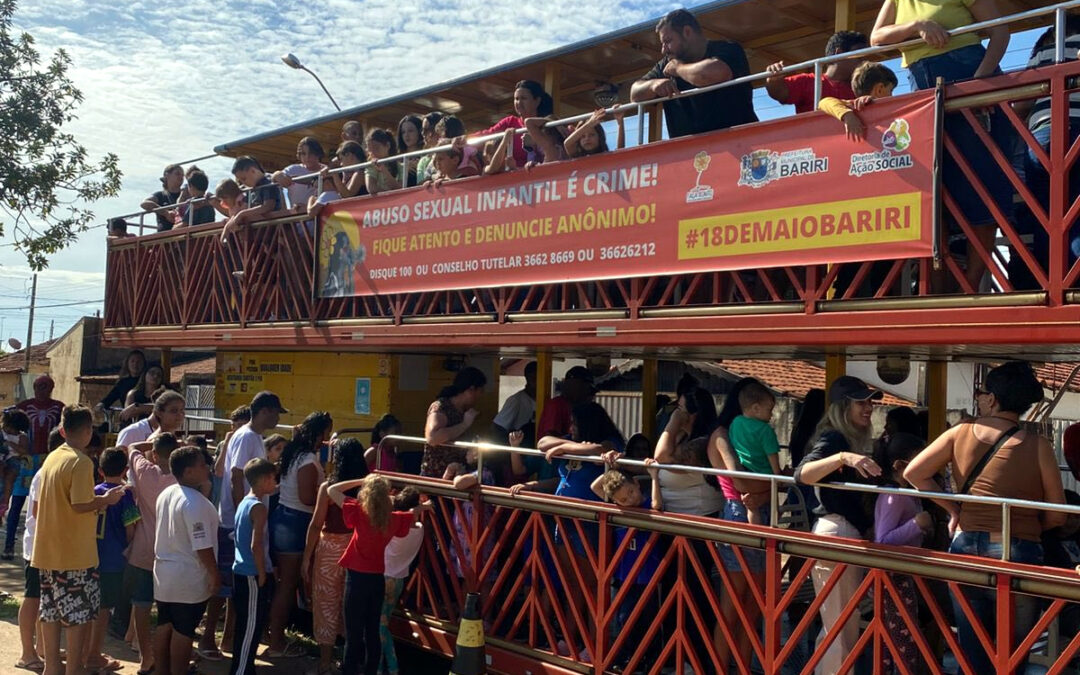 Política: Carreta da Alegria alerta para a Campanha 18 de Maio Faça Bonito