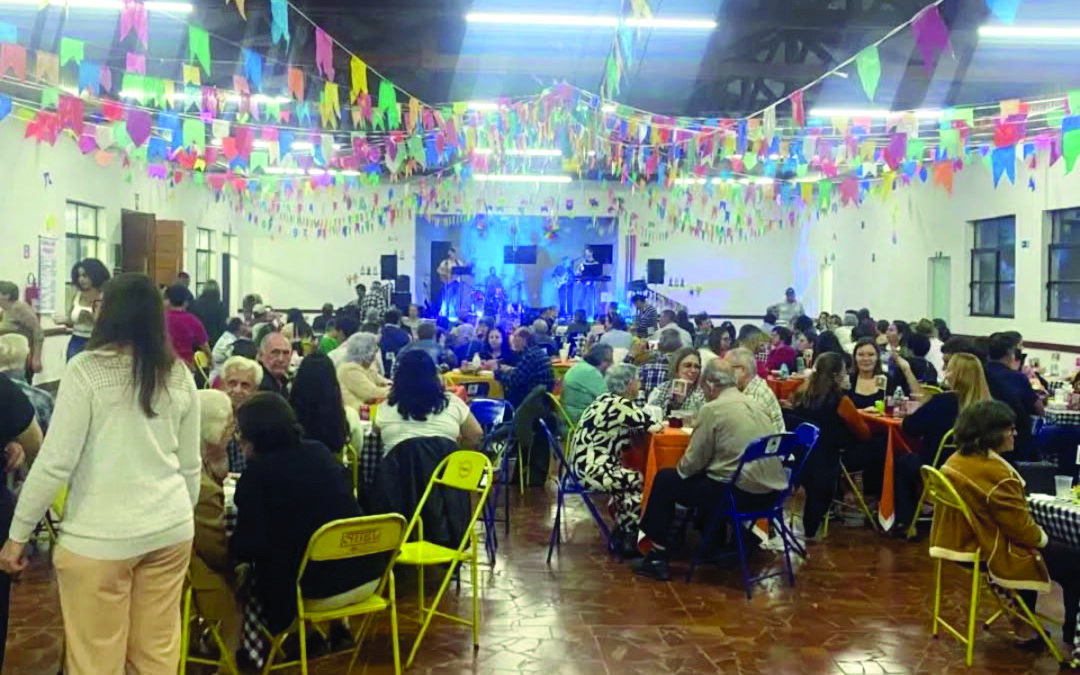 Cidade: Festa Junina do Lar Vicentino reúne bom público