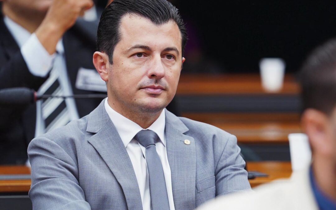 Política: Paulo Soares assume cadeira de deputado federal