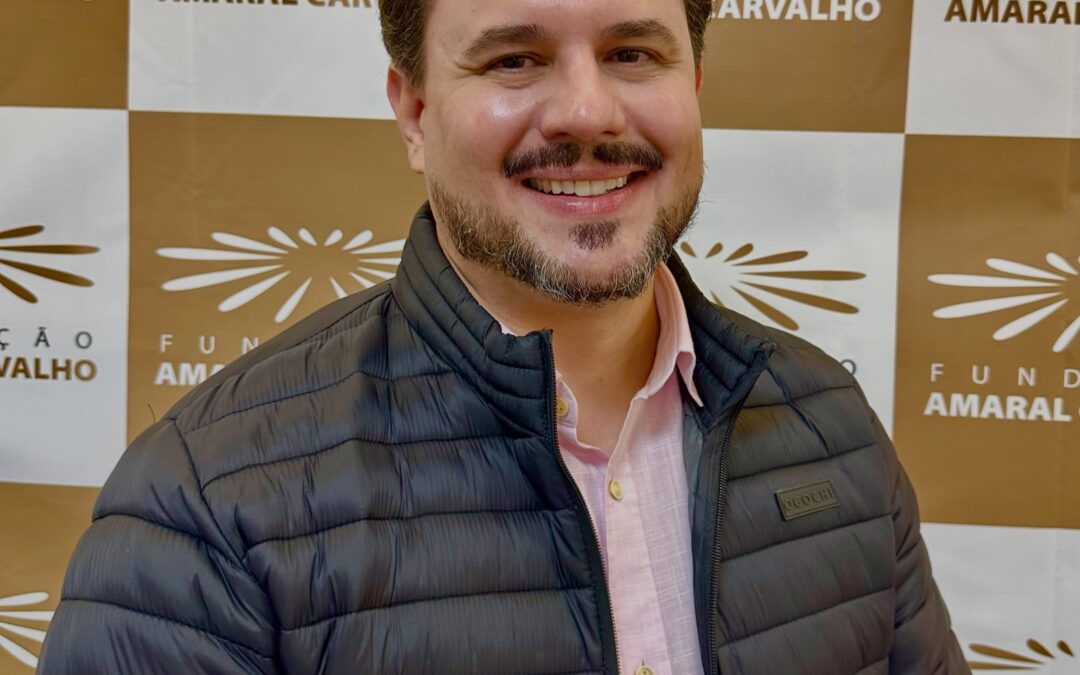 Julho Verde: Paulo Crepaldi participa de encontro no Hospital Amaral Carvalho e convida especialistas para a Tribuna da Câmara