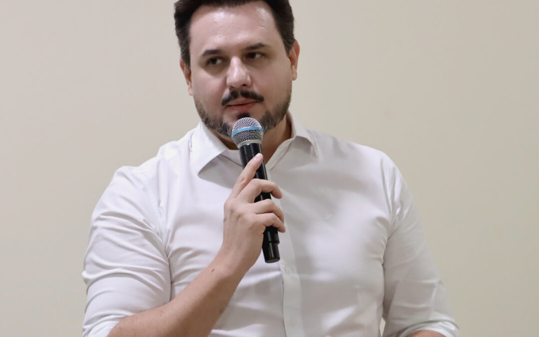 Política: Paulo Crepaldi pede informações sobre políticas voltadas à proteção infanto-juvenil