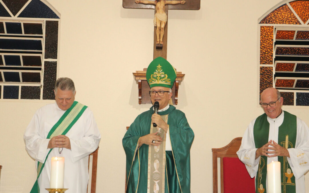 Cidade: Dom Fechio é homenageado no Ano Jubilar da Paróquia Santa Luzia